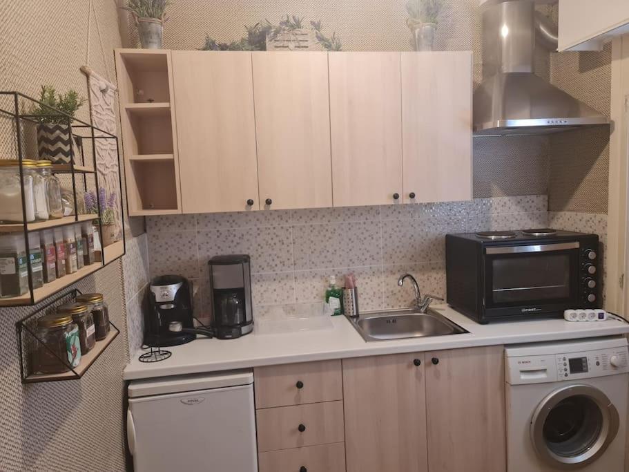 6 Καλινοβου Center Of Athens Πεδιον Αρεωσ Appartement Buitenkant foto